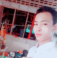 မိုးေလာက္ခ်စ္တဲ့ ေကာင္ေလး