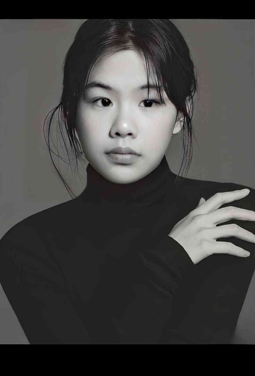 hsuyeehnin979@gmail.com